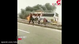 لحظه وحشتناک آتش‌سوزی اتوبوس مسافربری در فهرج