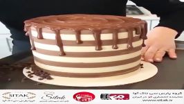 تزئین کیک شکلات خامه شرکت سی تاک 