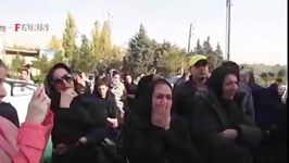 تجمع هواداران مرتضی پاشایی بعد شنیدن درگذشت وی