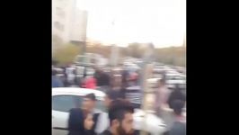 تجمع هواداران مرتضی پاشایی جلوی بیمارستان بهمن