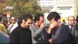 تجمع مردم بعد فوت مرتضی پاشایی جلوی درب بیمارستان...