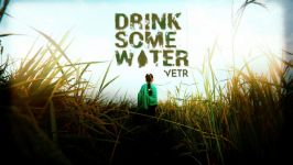 Drink Some Water «کمی آب بنوش» کاری وِتر  ترانهٔ انگلیسی درباره اربعین.