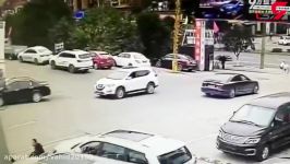 وحشت مردم اقدام دیوانه‌وار راننده شاسی بلند در چین