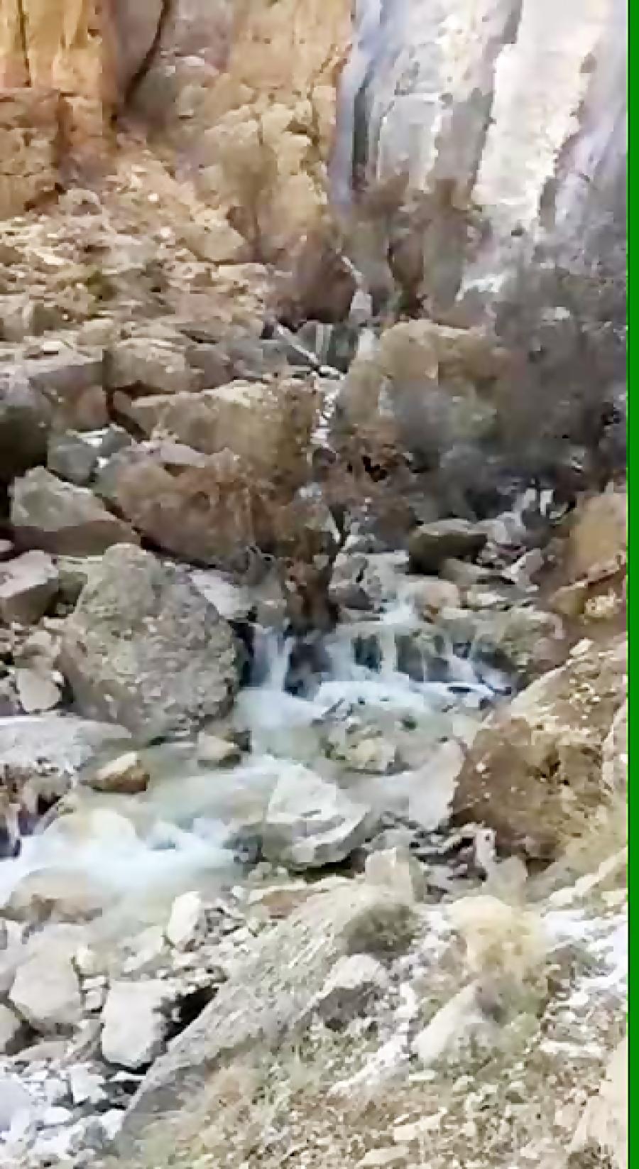 نمایی آبشار یخ زده پیرغار روستای دهچشمه