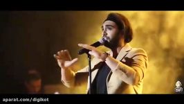 سینا درخشنده  اجرای زنده آهنگ پرنده