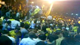 جشن ده ها هزار نفری طرفداران سپاهان در کنار زاینده رود ساعت 1 بامداد