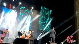 اجرای آهنگ های نوستالژی احسان خواجه امیری در کنسرت تهران