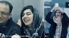 اجرای ترانه «آهای ایران، آهای خونه» غلامرضا صنعتگر در فرودگاه امامره
