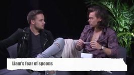 One Direction play the Sugarscape Fourplay challenge