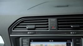 Volkswagen Tiguan SUV 2018 infotainment and interior review  Mat Watson Reviews