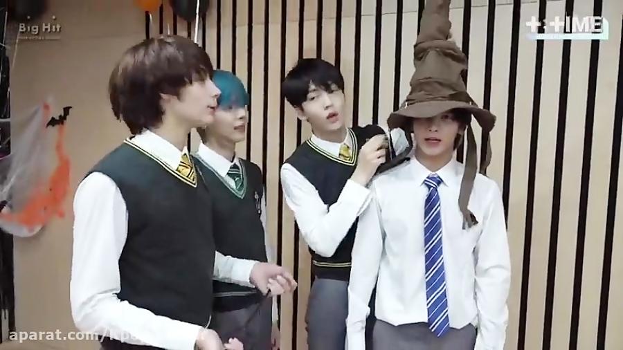 TXT T TIME Play with Hogwarts Sorting hat and HeliuM