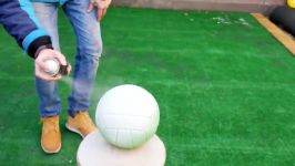 آزمایش سوپر خنده دار عجیب غریب  توپ فوتبال در برابر مایع مذاب