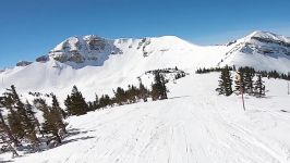 هیجان اسکی در ارتفاعات پر برف  اسکی  ورزش پر هیجان