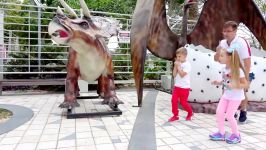 دیاناشو  دیانا روما  این قسمت Diana and Roma walk in the Dinosaur park amp