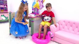 دیاناشو  دیانا روما  این قسمت Diana Pretend Play with Kids Makeup kits