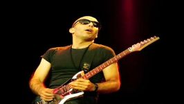 گیتار برقی Joe Satriani