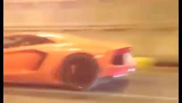 شادی چندجوانان درتونل رسالت بخاطر صدای Lamborghini