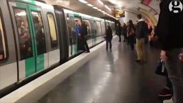 برخورد نژاد پرستانه سیاه پوستان در مترو پاریس