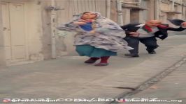 دختره انقدر گردن کلفته هیچ لاتی جرأت نمیکنه چیزی بش بگه