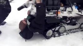 بلعیده شدن توسط Snowmobile