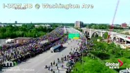 اعتراضات جورج فلوید کامیون تانکر به سمت هزاران معترض در پل در مینیاپولیس
