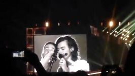 harry styles kissing liam payne  wwa tour