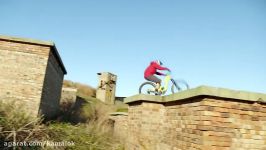 دوچرخه سواری نمایشی در جزیره What The Heck Danny Macaskill