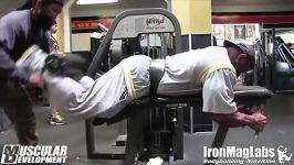 Dexter Jackson Trains Hamstrings  4 Weeks Out Arnold C