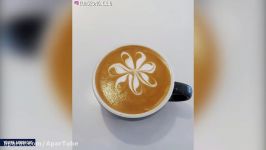 این هنرمند قهوه را به اثر هنری تبدیل می کند