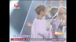 lay and baekhyun kiss