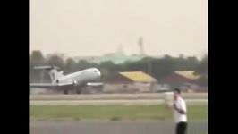 پرواز شماره743 ایران ایر بدون چرخ جلو نشست .مهارت ستودنی خلبان ایرانی.flv