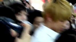 SM Manager Hits Fan Girl in front of TAO EXO M