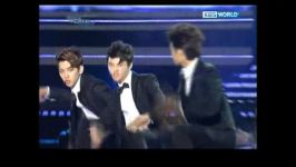 اجرای اهنگ Sorry Sorry exo در Dream Concert 2012