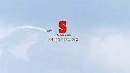 دانلود فوتیج نمایش آكروبات هواپیما در آسمان