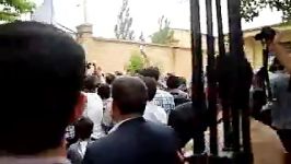 لحظه خروج احمدی نژاد محل سخنرانی در شهر چلیچه