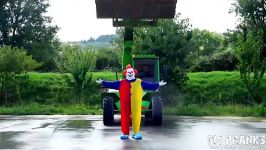 چالش سطل اب یخ killer clown