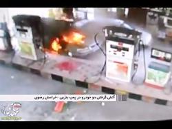 آتش گرفتن دو خودرو در پمپ بنزین مشهد