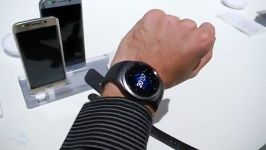 مقایسه تخصصی فون آرنا Samsung Gear S2 vs Apple Watch