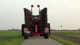 John Deere tractor 8370 R in Action