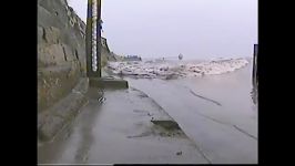 Worlds largest tidal bore soaring in Chinese river