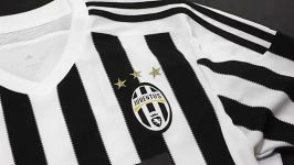 پیراهن اول یوونتوس Juventus 2015 16 Home Soccer Jersey