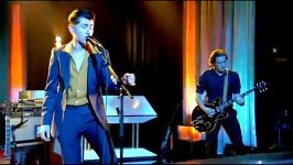 Arctic Monkeys  I wanna be yours  Live