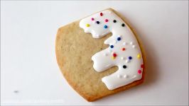 Cookies decorated like a cake