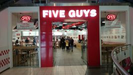 رستوران فست کژوال 5 نفر FIVE GUYS