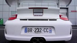 0 300 پورشه 911 GT3 RS 4.0