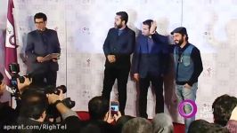دست تکان دادن عباس غزالی به بینندگان فرش قرمز