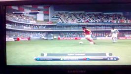 حرکت دیدنی رونالدینیهو در pes 2013