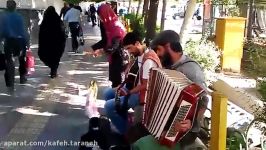 عروسک گردانی وموسیقی در خیابان