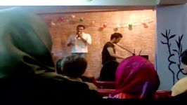 سوتی افتضاح خواننده در یکی نمایشاش