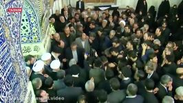 حضور رهبر انقلاب در لحظات خاکسپاری آیت الله واعظ طبسی